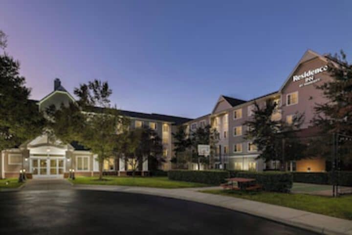 Hotel 97 of 102