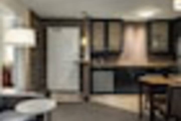 Room 14 of 102